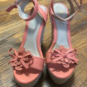 Coral Wedges - Size 8